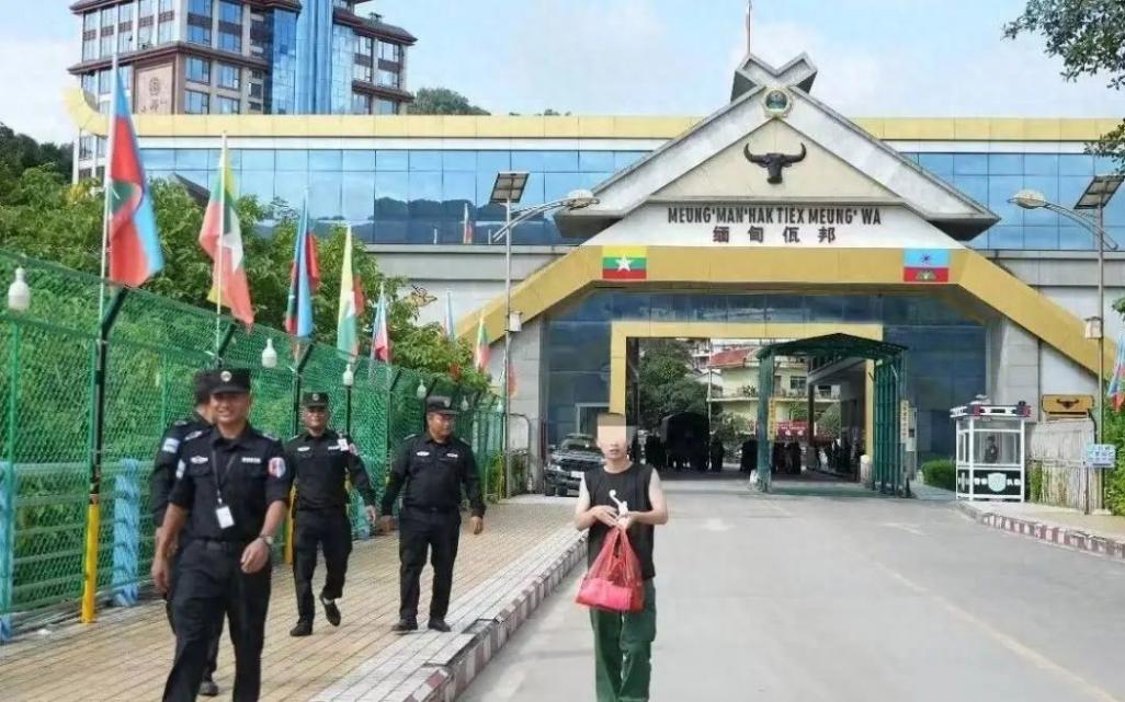 女子打工被骗逃回家后发现儿子丢了 图片