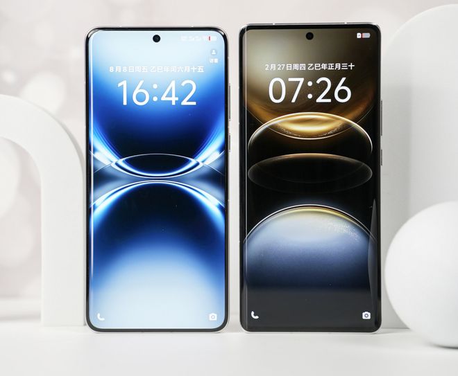 OPPO Find X9 Ultra与vivo X300 Ultra,均配备国产2K大直屏!